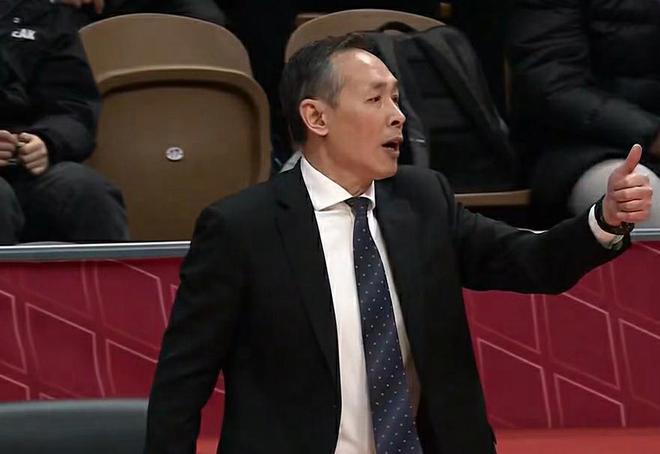 俱乐部杯-北京淘汰山东晋级4强 杰曼33分克里斯被逐