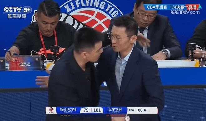 辽宁3-0横扫新疆晋级4强！赵继伟22分威尔斯25+9+8