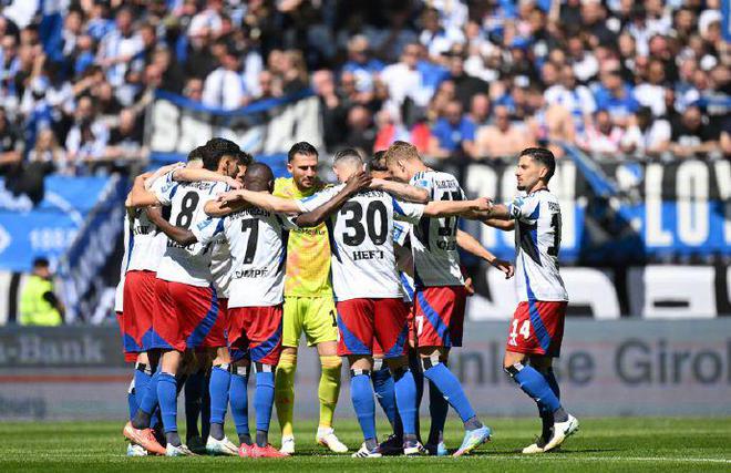 6-1血洗！138年老店時隔7年重返德甲：上萬人沖進球場 曾問鼎歐冠