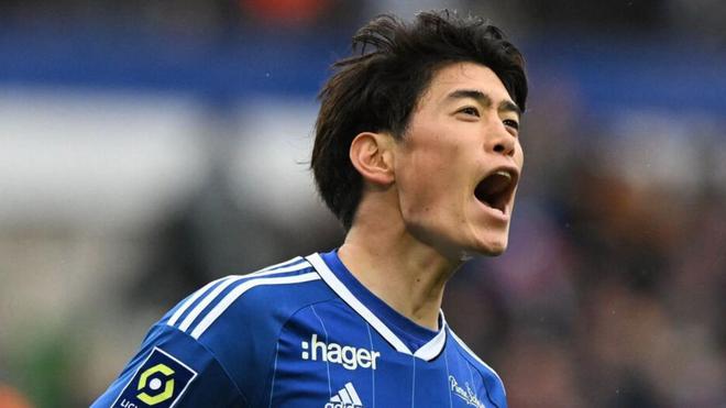 鈴木唯人：我一直渴望在德甲賽場踢球，希望能向堂安律學(xué)習(xí)