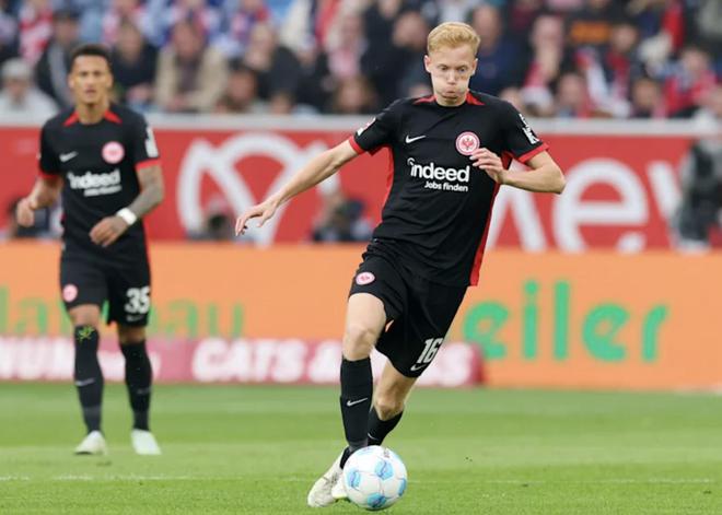 圖片報：胡戈-拉松已與法蘭克福約定，將再留隊一個賽季