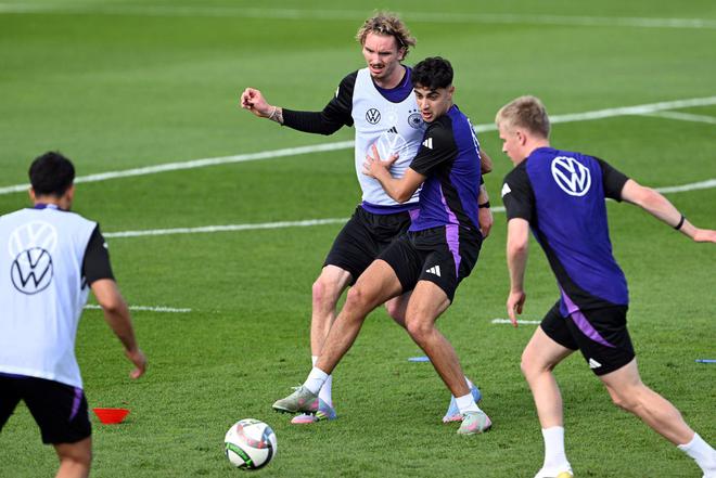 德天空泄露德國首發：格雷茨卡、帕夫洛維奇、沃爾特馬德將先發