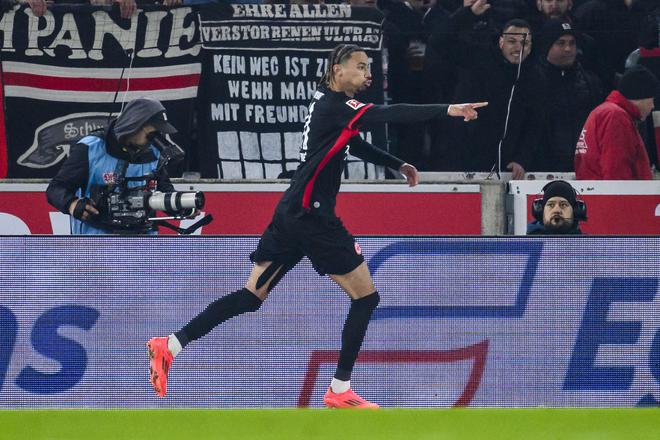 記者：切爾西仍考慮今夏簽下埃基蒂克，雙方仍在進行談判