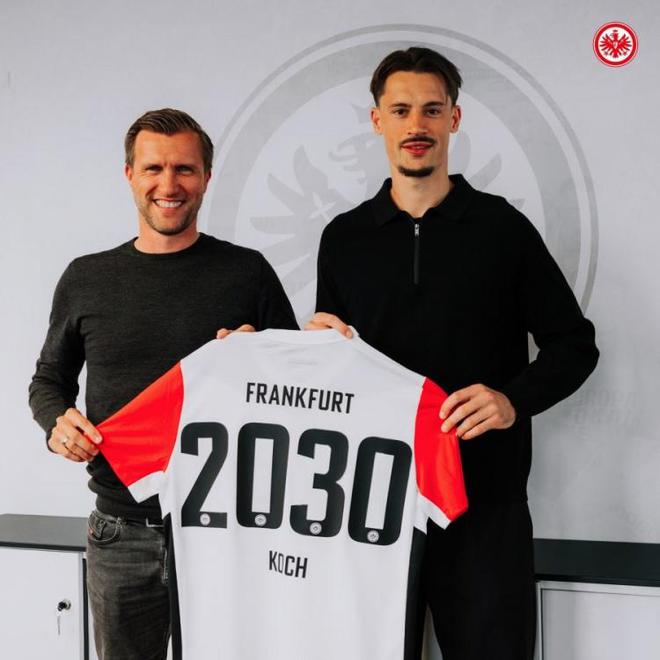不去藥廠&多特！官方：28歲中衛羅賓-科赫和法蘭克福續約至2030年