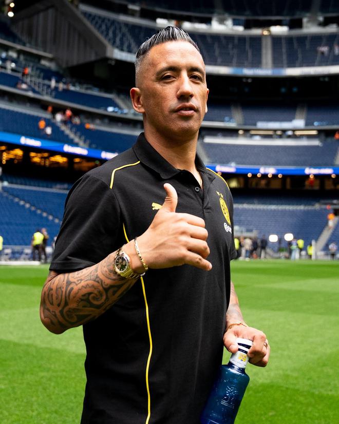 巴里奧斯：如果我沒去中國踢球，我可能會一直留在多特蒙德