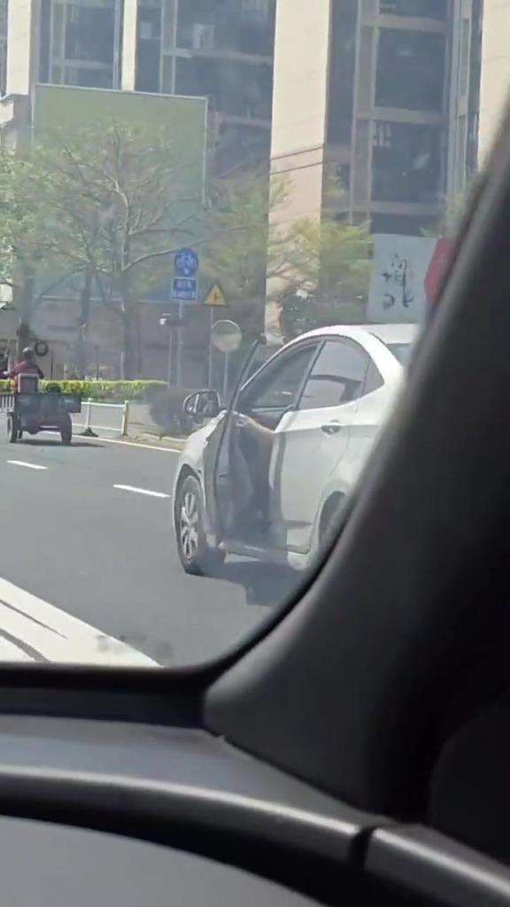 强者从不抱怨，方法总比困难多