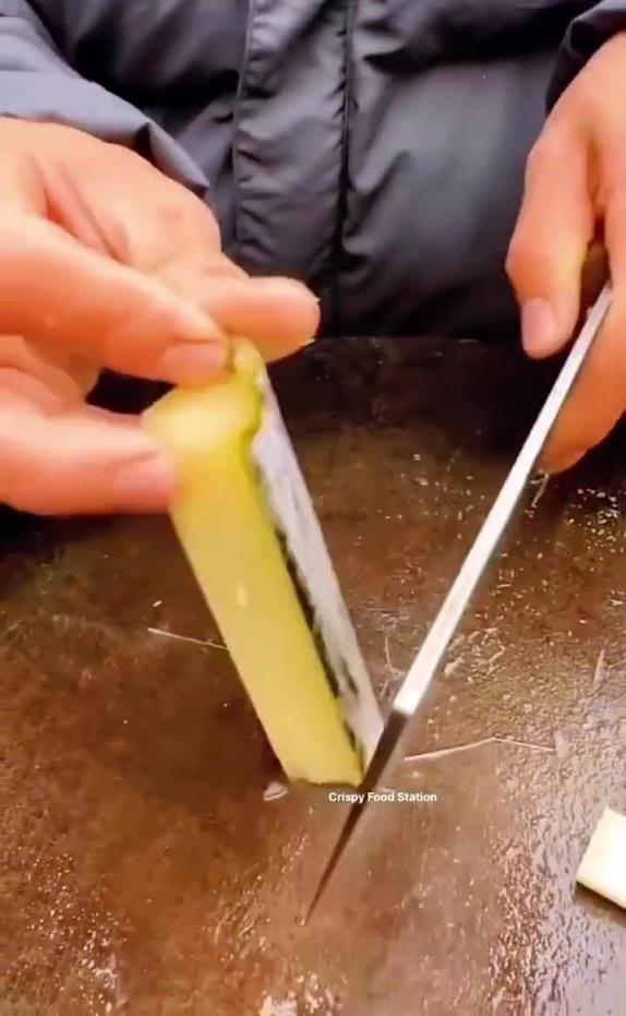 削皮的甘蔗没有灵魂