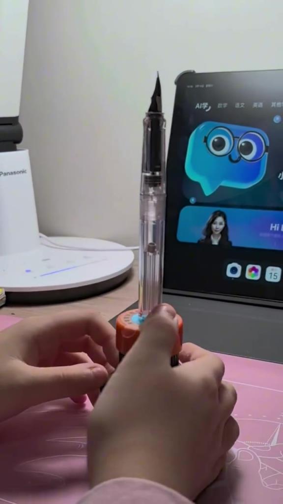 时代对比引感慨！网友：你们现在的条件是真的好！
