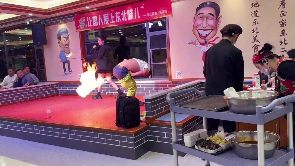 很难想象这是饭店的节目！！
