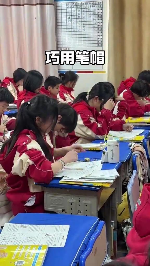 女生刘海总是往下掉……一招办法让你解决