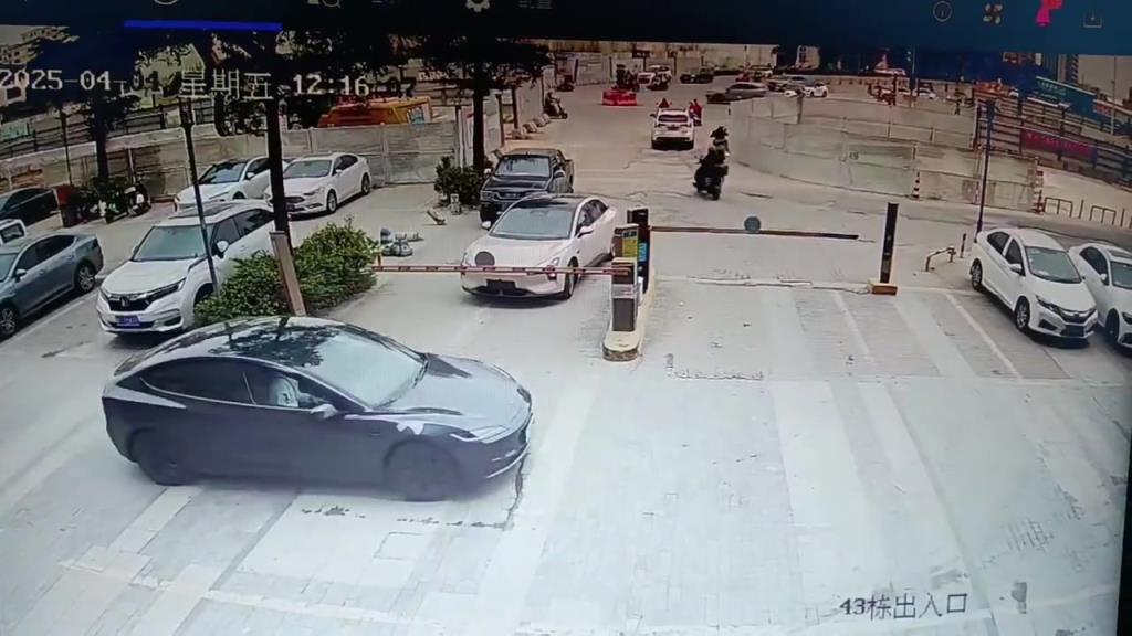 單踏板模式，是不是特別容易踩錯？