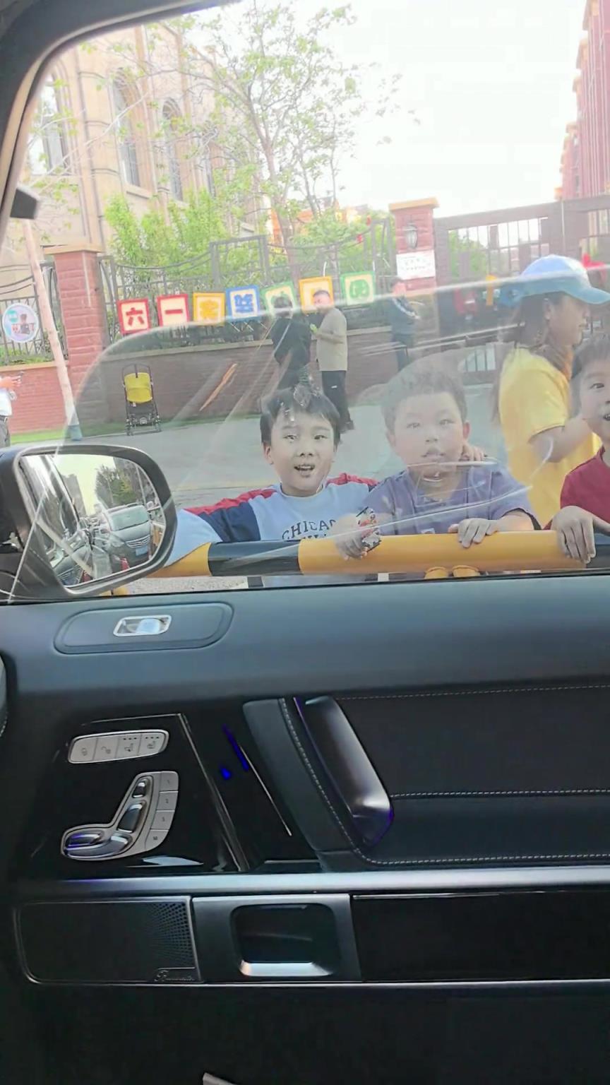 扎心了小孩哥，大G寶媽很難受?。? title=