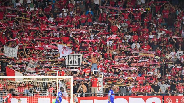 迅速隕落！2021年法甲的尼姆，21年降法乙，23年降法丙，25年再降