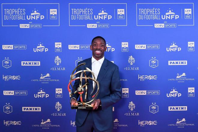 榮膺UNFP法甲賽季最佳球員，登貝萊曬照感謝隊友、教練和球迷