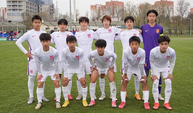 以大打小仍0-1！中亚劲旅输急眼：与U15国足火爆干架+心虚挡镜头