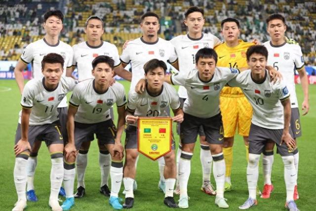 近10年新低！FIFA排名更新：国足跌至世界第94位，亚洲第14位