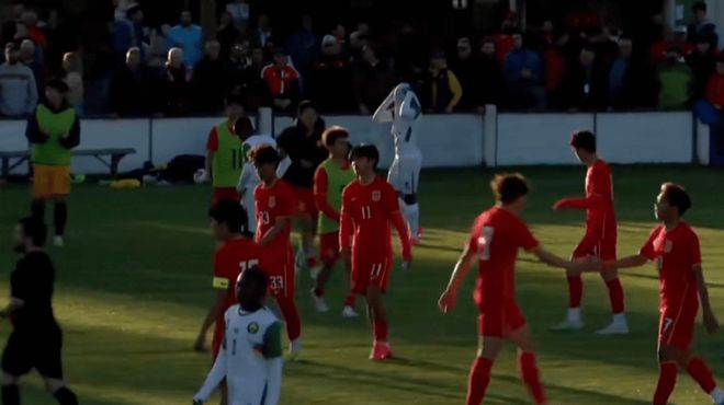 U16国足1-0喀麦隆！获蒙太古杯首胜+2轮不败锁定前4 萧晨熙贴地斩
