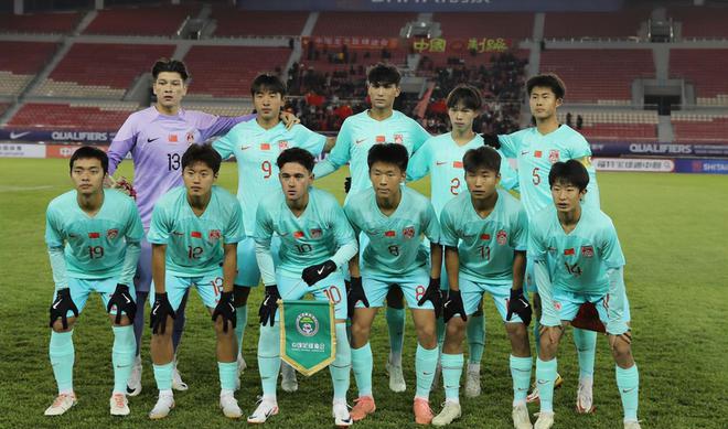 U17国足主帅留任无望，最佳替代者浮出水面，能力远超上村健一