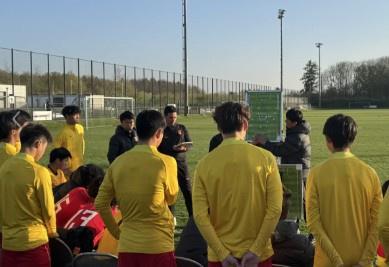 1-0击败门兴U16！博主谈09国少：中国队控球率高于对手，节奏快