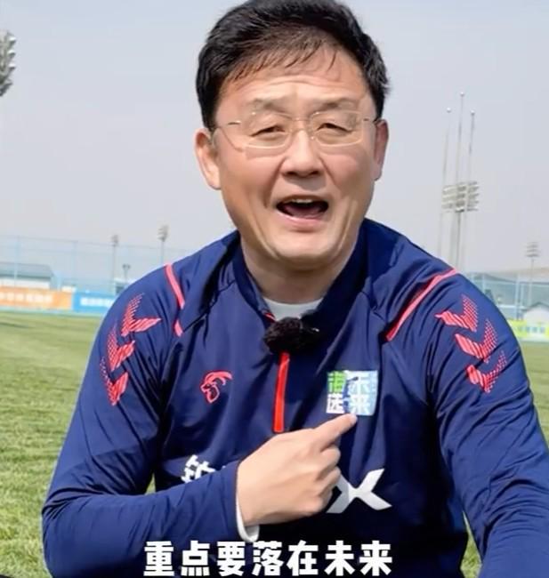 孙继海：我们比家长更希望小球员们可以有走出去学习的机会