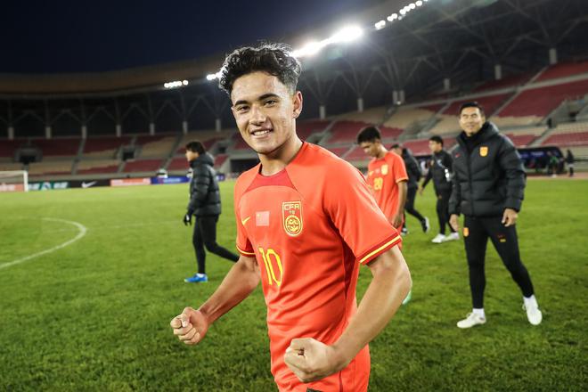 U17国足首发出炉！上村健一连换2人，艾比布拉领衔最强三叉戟