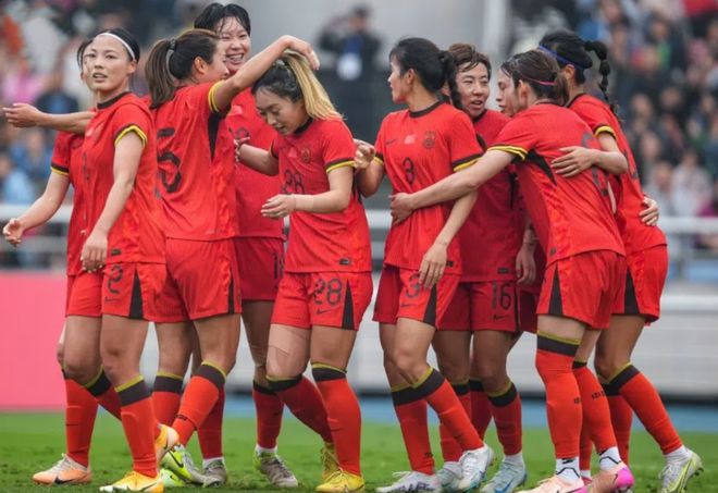5-1，夺冠！中国女足久违大胜，22岁国脚帽子戏法+助攻，球迷沸腾