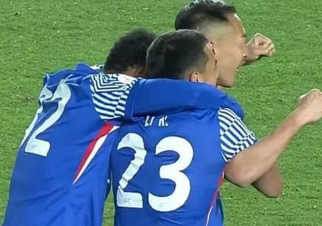 中国足坛第一后腰！36岁吴曦4场造3球：1数据本土第一！