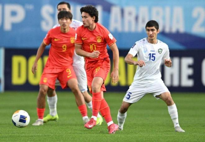 1-2遭逆转+后防2失误！U17国足2连败遗憾出局 连续20年无缘世少赛