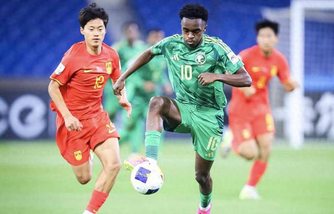 國(guó)少不敵沙特隊(duì)出線不妙，賽后主帥稱(chēng)球員意識(shí)有問(wèn)題