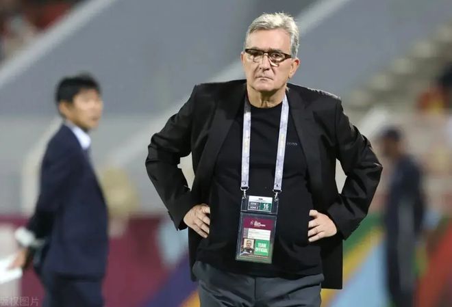 大反轉！國足12分難出線？日本隊突然變卦，森保一宣布2大決定