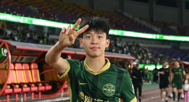 隨著中超第12輪結(jié)束，國足攻擊線主力陣容初定，4人造7球