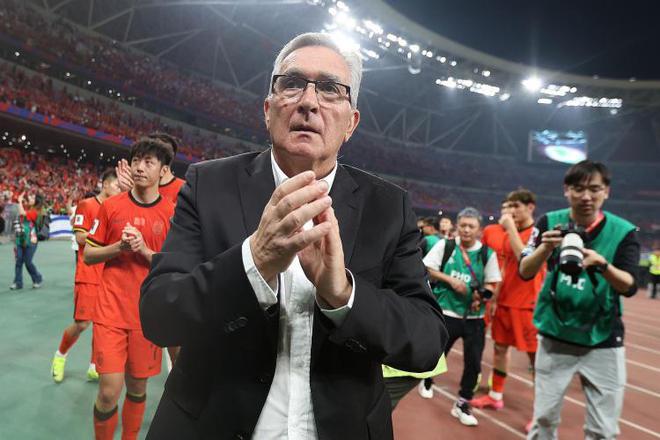 津媒：足協(xié)已做兩手準(zhǔn)備，若國(guó)足無(wú)緣附加賽伊萬(wàn)合同自然終止