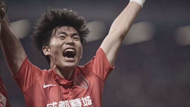 胡荷韜：21歲那年，我單防久保健英和伊東純也
