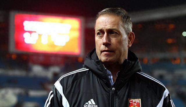 只有佩蘭和揚科維奇摸到了中國足球的命脈