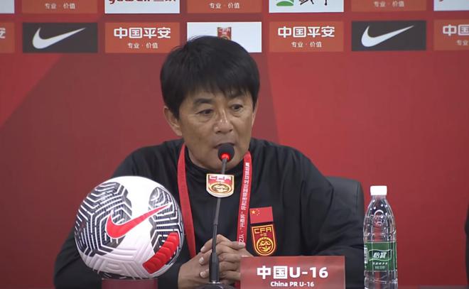 浮嶋敏：沙特變陣后球員應對稍遲緩；不斷告訴球隊從防守做起
