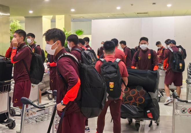 2天后决战印尼！71岁伊万：我一直保持乐观 对印尼我们会积极争胜