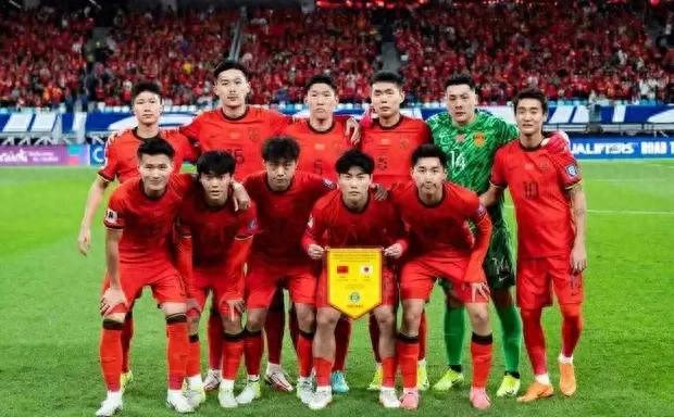 今晚9点45！国足vs印尼火了：获高规格接待，印媒宣战，伊万示弱