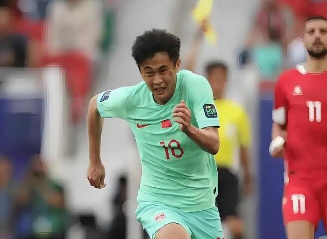 戴偉浚為國足打氣：慢慢變好，一起加油，我和你們