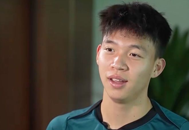 王钰栋回应留洋：等在中超踢明白了再去 去欧洲起码要让我进轮换