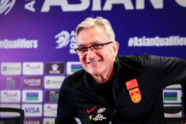 王鈺棟、韓鵬飛有望首發！國足再戰印尼，雅加達相信奇跡嗎？