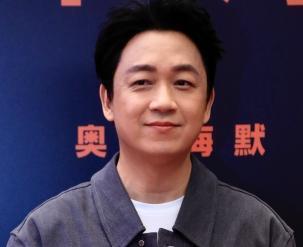 50歲潘粵明時隔70天再罵國足！這就是中國球迷：既愛又恨難割舍