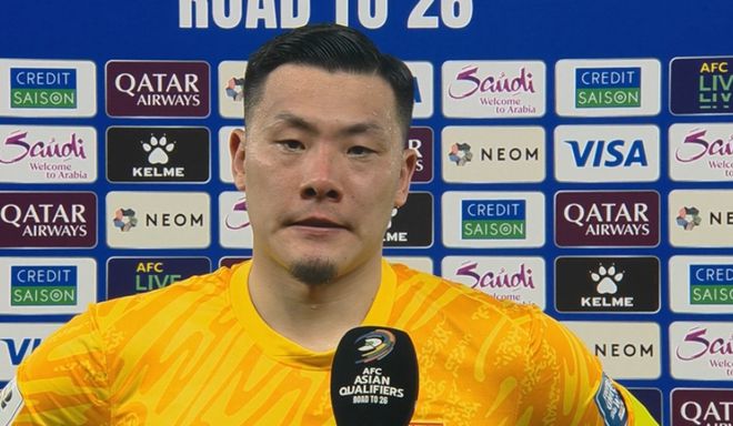 国足0-1印尼，谁注意王大雷采访？直呼有东西没法控制，强调点球