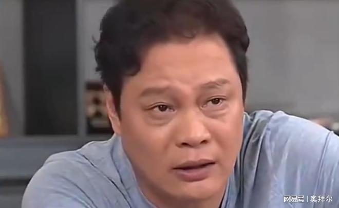 国足出局后范志毅暴怒：塞鸟有什么用？全场6脚球，南通队你能踢
