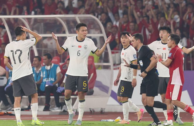 東體:輸印尼后很多國腳徹夜難眠,收官戰(zhàn)踢巴林底線不能出問題 東體:輸印尼后很多國腳徹夜難眠,收官戰(zhàn)踢巴林底線不能出問題