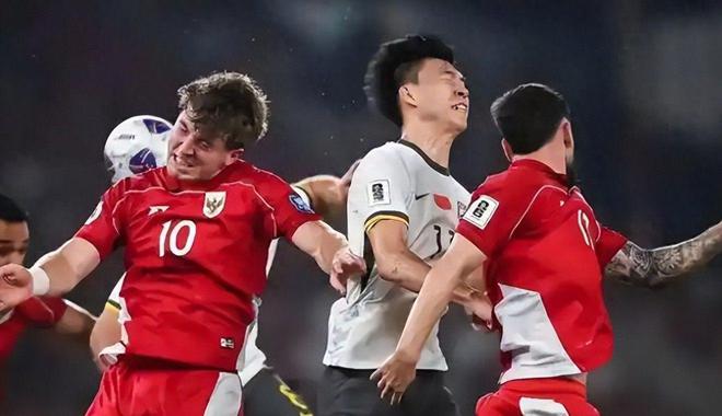 恥辱！3700萬(wàn)人口小國(guó)打入世界杯，國(guó)足14億人卻夢(mèng)碎雅加達(dá)！