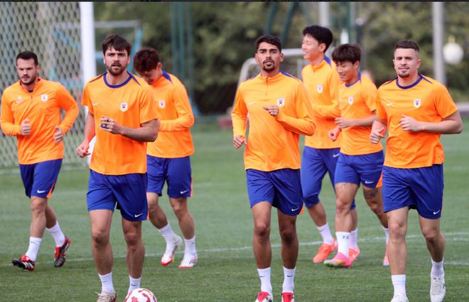 球員變動！山東泰山做出重要決定，崔康熙挺無奈，俱樂部一箭雙雕