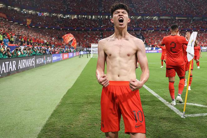 18歲王鈺棟當(dāng)選MVP！采訪動情發(fā)聲：為出局向球迷致歉，2030年見