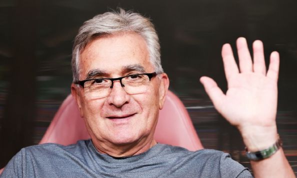 馬德興：18強賽9支換帥隊8隊成功，不明白國足為何不肯拿掉伊萬