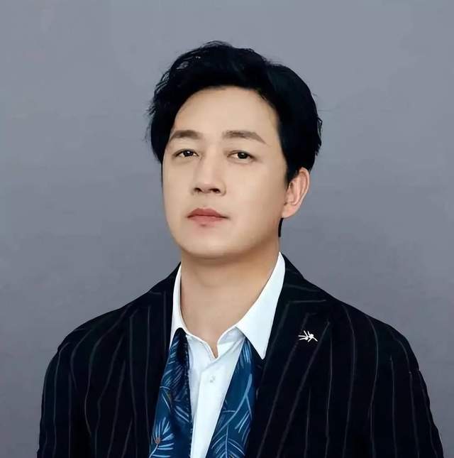 潘粵明炮轟伊萬:一個裝傻不辭職的所謂教練 指望它拯救中國足球?