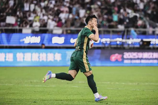 國足昔日天才大爆發(fā)：中超狂轟5球 高居本土射手榜第4